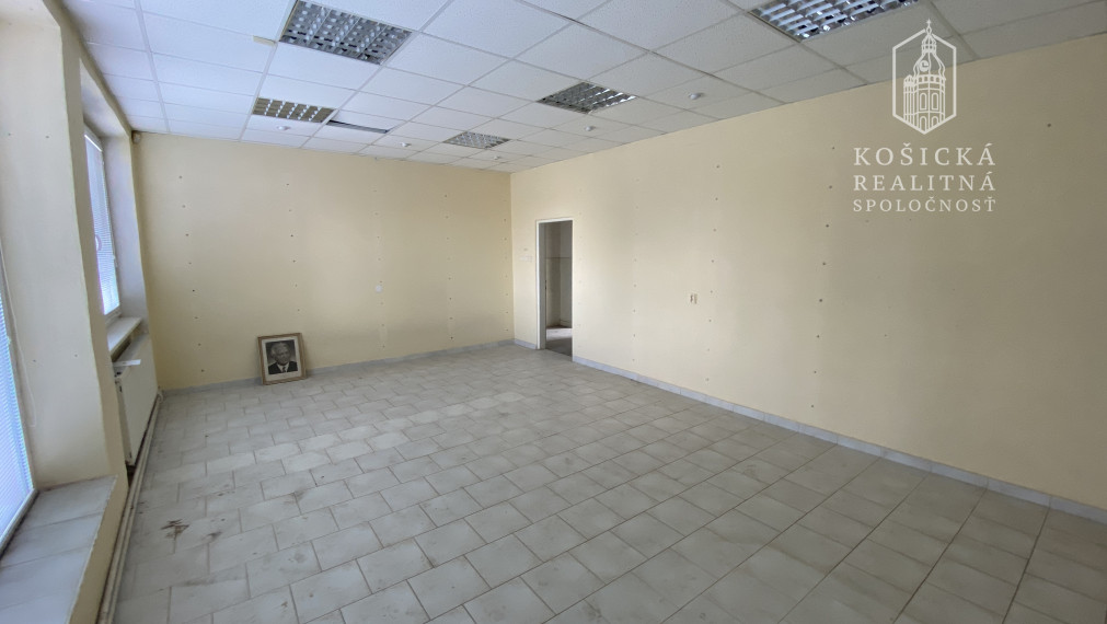 Administratívna budova Moldava nad Bodvou, Košice - okolie