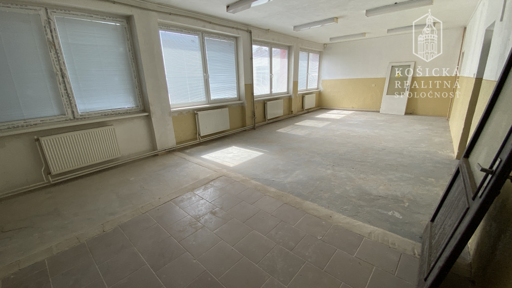 Administratívna budova Moldava nad Bodvou, Košice - okolie