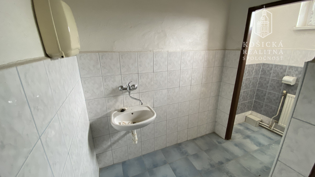 Administratívna budova Moldava nad Bodvou, Košice - okolie