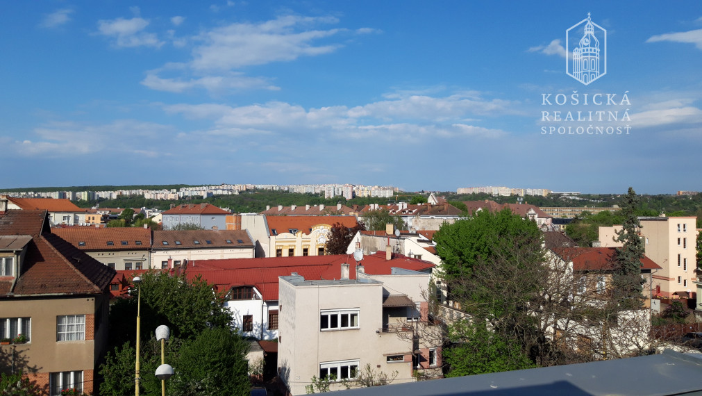 MEZONET V CENTRE KOŠÍC