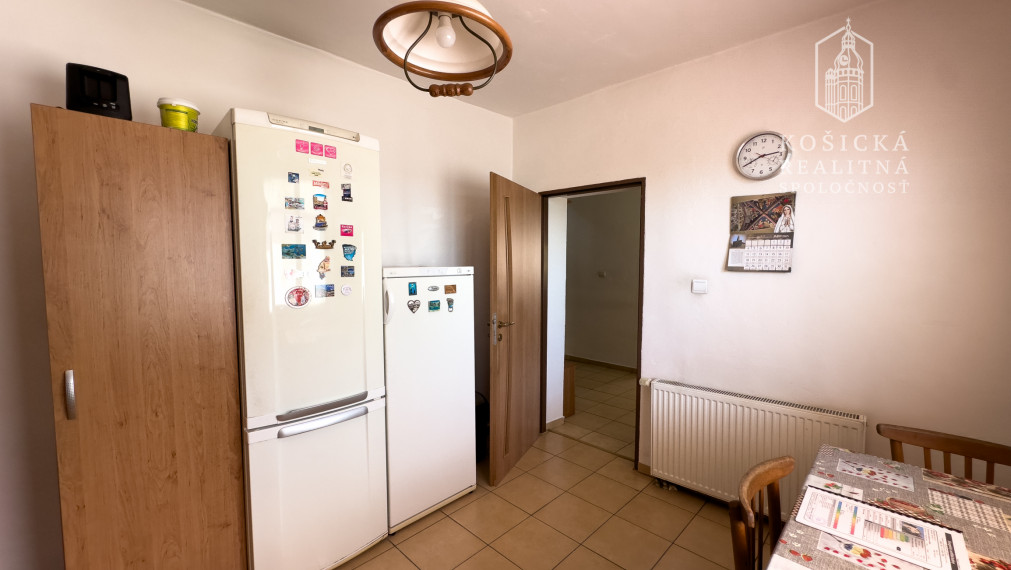 Rezervované - Rodinný dom s veľkým pozemkom v obci Rozhanovce – Robotnícka ulica