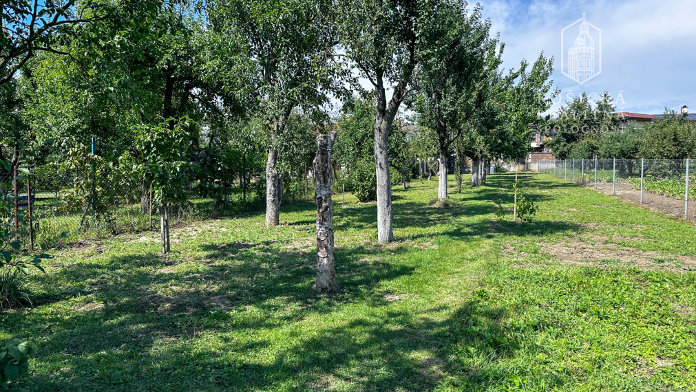 Rezervované - Rodinný dom s veľkým pozemkom v obci Rozhanovce – Robotnícka ulica