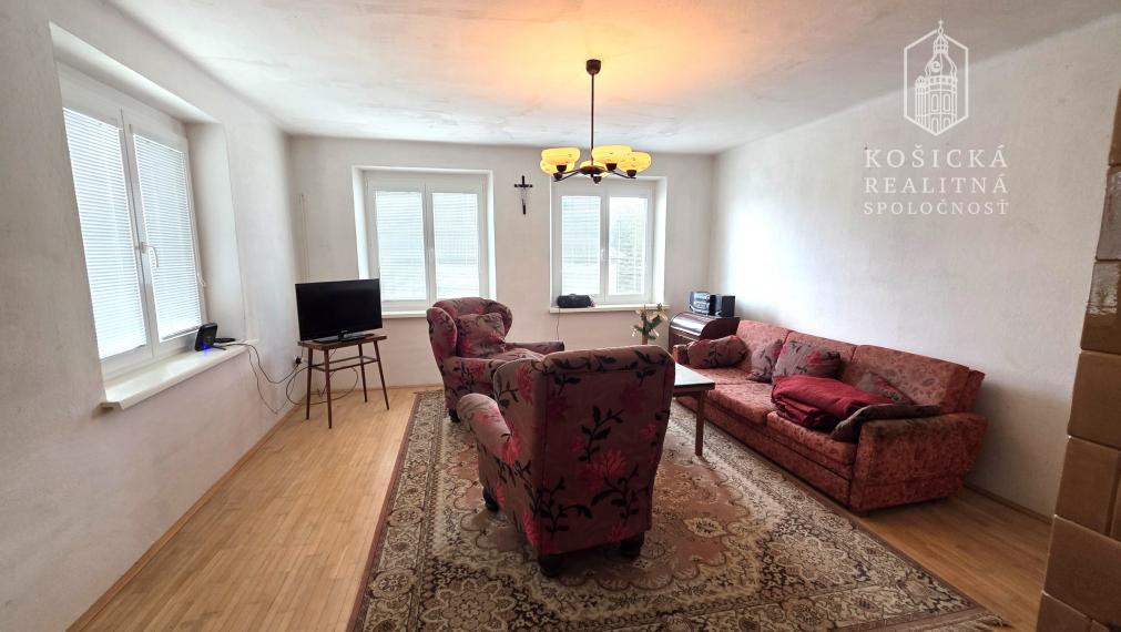 Na Predaj - Rodinný tehlový dom - Lemešany