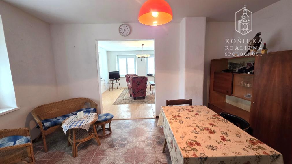 Na Predaj - Rodinný tehlový dom - Lemešany