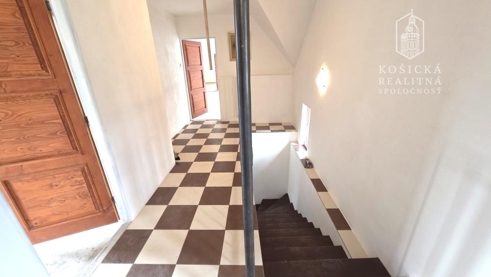 Na Predaj - Rodinný tehlový dom - Lemešany