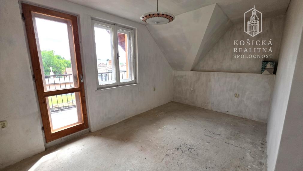 Na Predaj - Rodinný tehlový dom - Lemešany