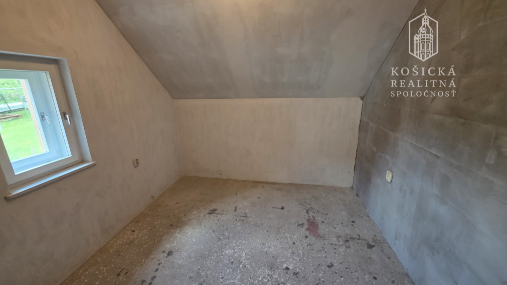 Na Predaj - Rodinný tehlový dom - Lemešany