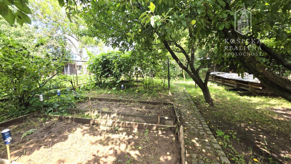 Na Predaj - Rodinný tehlový dom - Lemešany