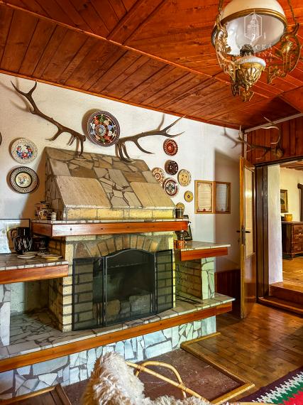 Na predaj: Chata s historickým charakterom a priestranným pozemkom – Hrušov, Slovenský kras