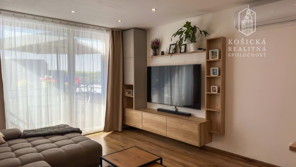 REZERVOVANÉ - 2-izbový byt s dvoma balkónmi – Košice, Dargovských hrdinov (ul. Na hore)