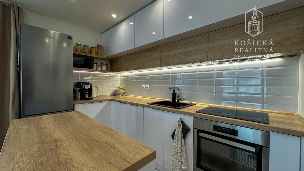 REZERVOVANÉ - 2-izbový byt s dvoma balkónmi – Košice, Dargovských hrdinov (ul. Na hore)