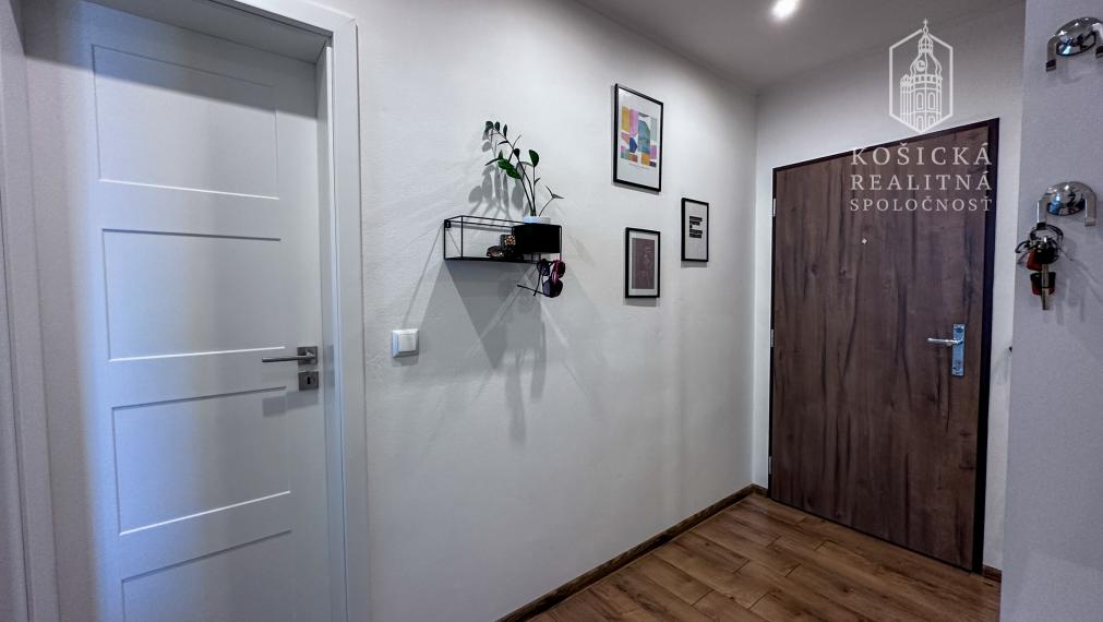 REZERVOVANÉ - 2-izbový byt s dvoma balkónmi – Košice, Dargovských hrdinov (ul. Na hore)