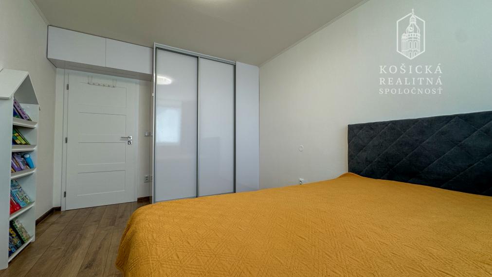 REZERVOVANÉ - 2-izbový byt s dvoma balkónmi – Košice, Dargovských hrdinov (ul. Na hore)