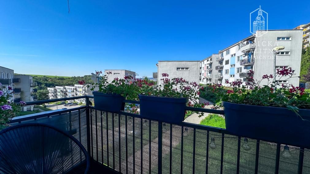 REZERVOVANÉ - 2-izbový byt s dvoma balkónmi – Košice, Dargovských hrdinov (ul. Na hore)