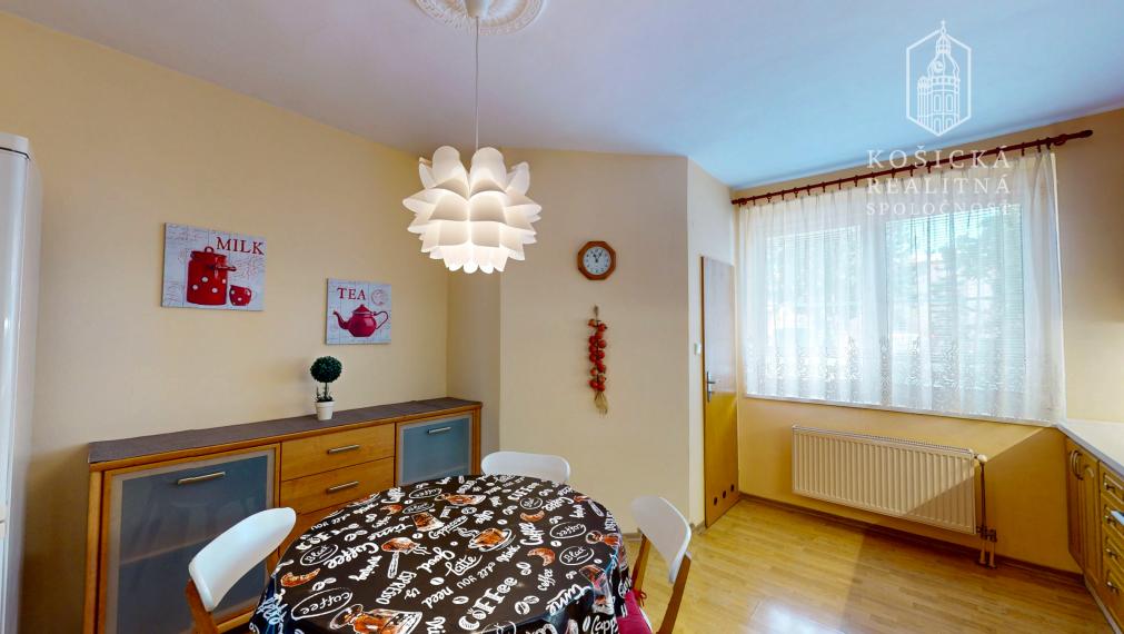 Priestranný 3-izbový byt na predaj – Košice Juh, Rastislavova ulica