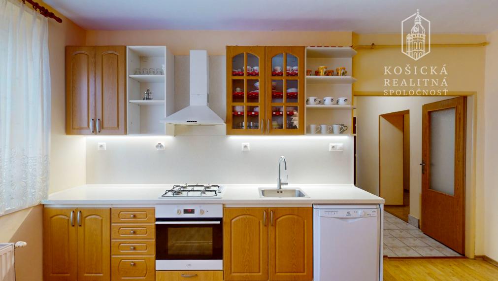 Priestranný 3-izbový byt na predaj – Košice Juh, Rastislavova ulica