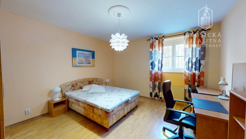 Priestranný 3-izbový byt na predaj – Košice Juh, Rastislavova ulica