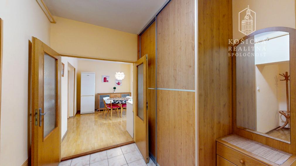 Priestranný 3-izbový byt na predaj – Košice Juh, Rastislavova ulica