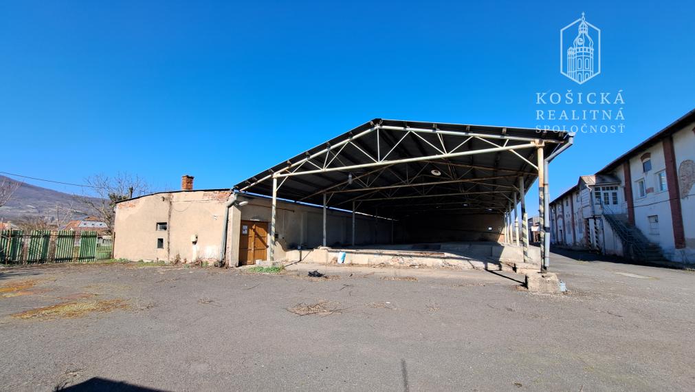 Výrobno skladový areál Slovenské Nové Mesto