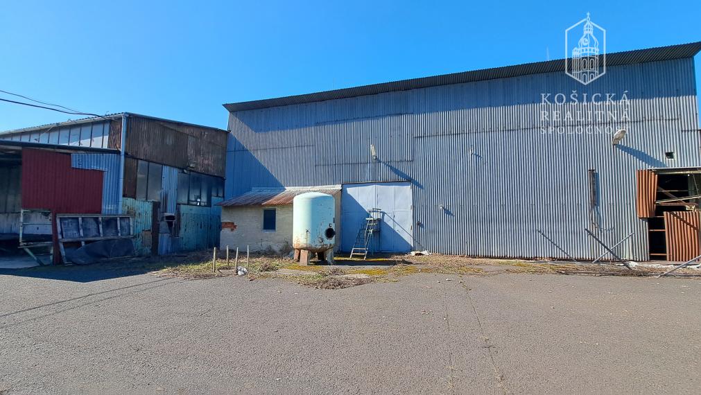 Výrobno skladový areál Slovenské Nové Mesto