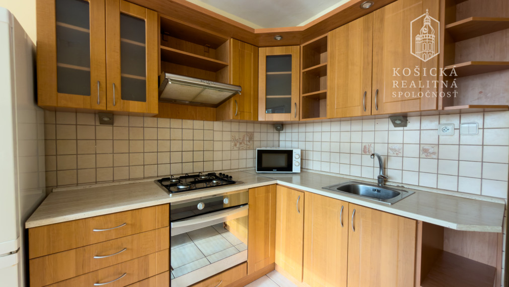 REZERVOVANÉ - 3-izbový byt  – Ždiarska ulica, sídlisko Nad Jazerom (Košice)