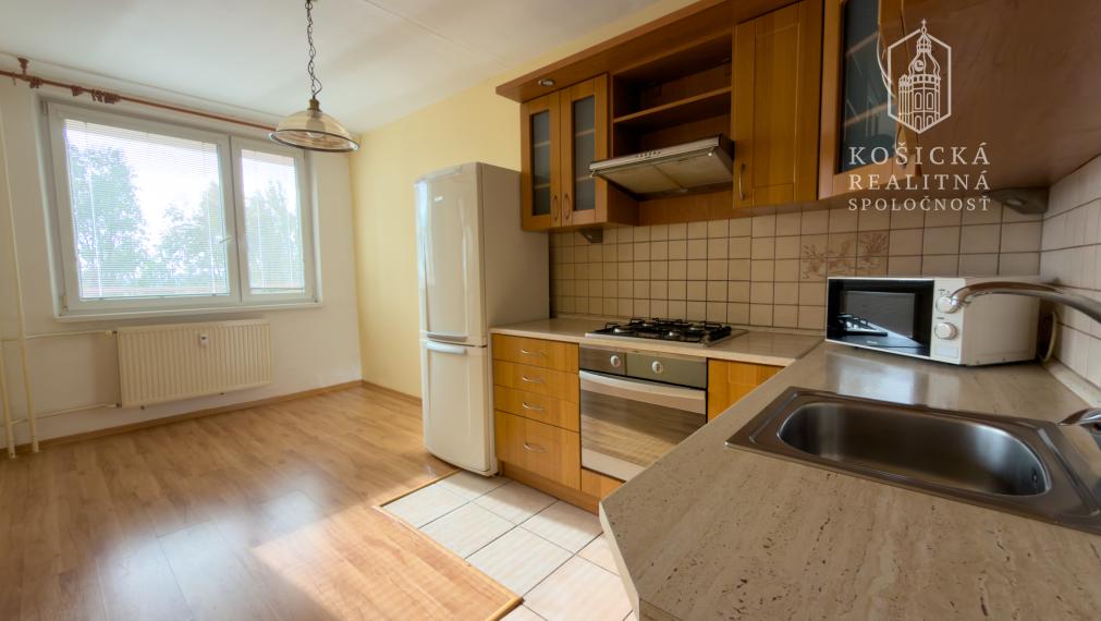 REZERVOVANÉ - 3-izbový byt  – Ždiarska ulica, sídlisko Nad Jazerom (Košice)