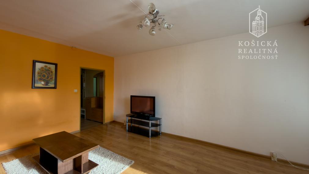 REZERVOVANÉ - 3-izbový byt  – Ždiarska ulica, sídlisko Nad Jazerom (Košice)