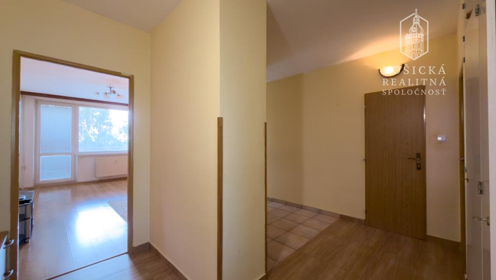 REZERVOVANÉ - 3-izbový byt  – Ždiarska ulica, sídlisko Nad Jazerom (Košice)