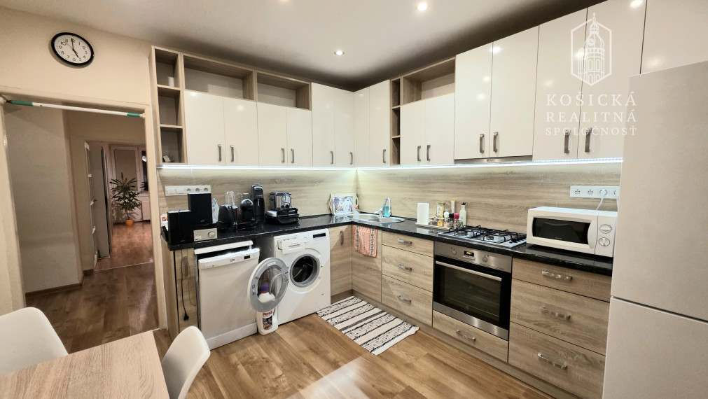 Rezervované - Tehlový 3-izbový byt, Park Obrancov mieru Košice Sever