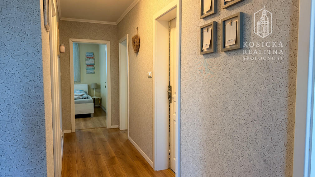 Rezervované - Predaj priestranného rodinného domu v obci Budimír – iba pár minút od Košíc (možnosť dvojgeneračného bývania)