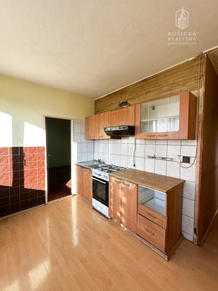 3-izbový byt na predaj – Užhorodská ulica, Košice – Juh, časť Železníky