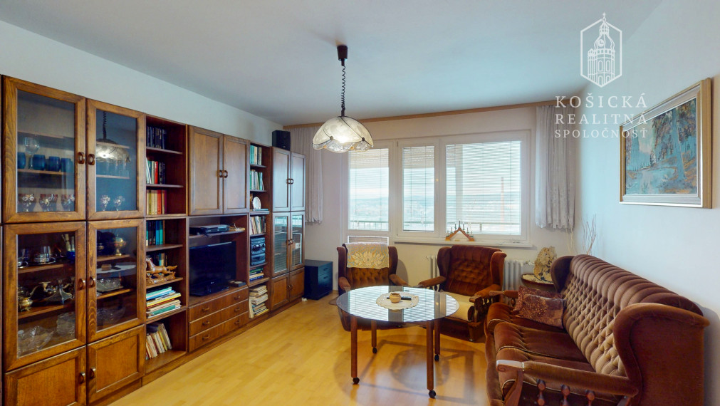 Na Predaj: Priestranný 4-izbový Byt s 2 Loggiami, Budapeštianska, Ťahanovce (Košice)