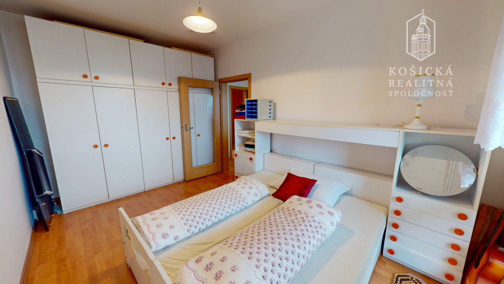 Na Predaj: Priestranný 4-izbový Byt s 2 Loggiami, Budapeštianska, Ťahanovce (Košice)