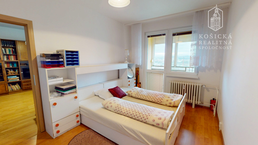 Na Predaj: Priestranný 4-izbový Byt s 2 Loggiami, Budapeštianska, Ťahanovce (Košice)