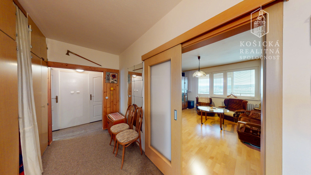 Na Predaj: Priestranný 4-izbový Byt s 2 Loggiami, Budapeštianska, Ťahanovce (Košice)