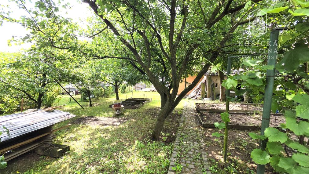 6 IZBOVÝ RODINNÝ DOM V CENE 3 IZBOVÉHO BYTU