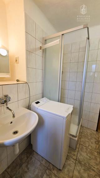 Na predaj 1 izbový tehlový byt Engelsova Prešov