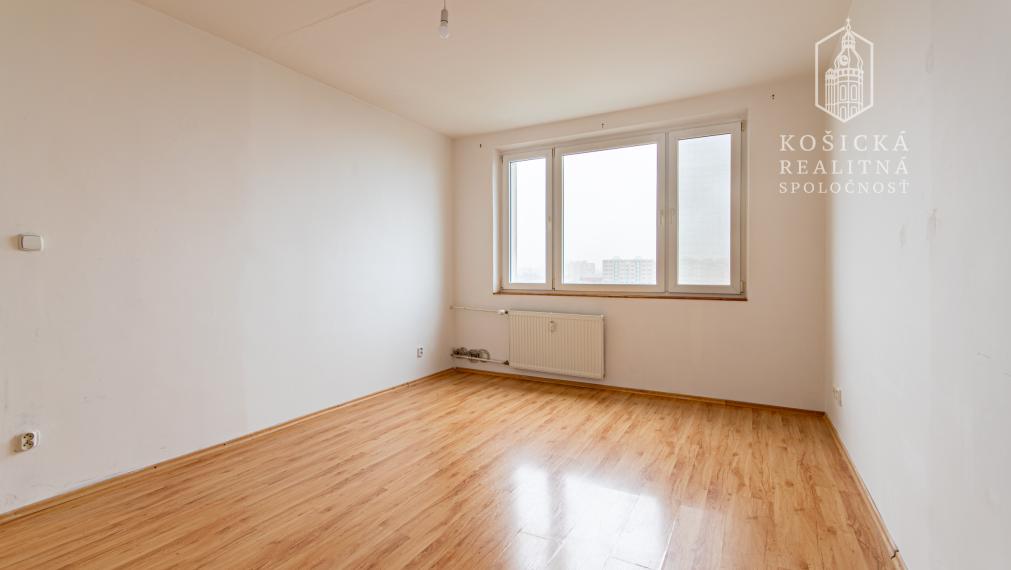 Na predaj 3-izbový byt s loggiou, Košice – Dargovských hrdinov (Furča)