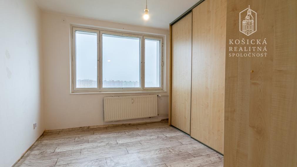 Na predaj 3-izbový byt s loggiou, Košice – Dargovských hrdinov (Furča)