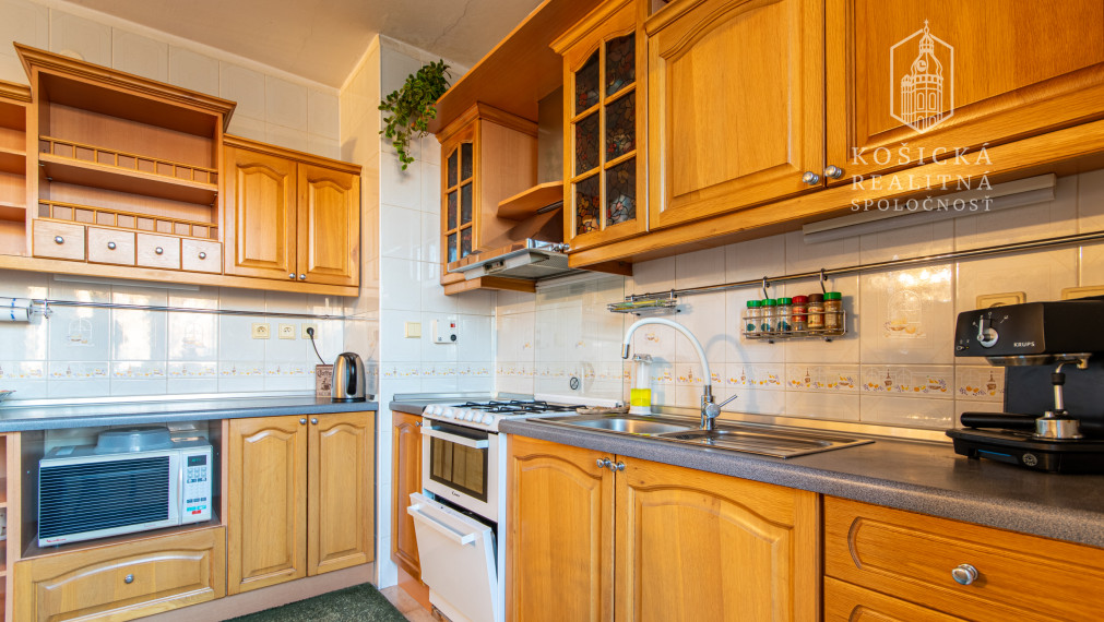 EXKLUZÍVNE | 4-izbový byt s 3 lodžiami | 102 m² | Košice – Staré Mesto