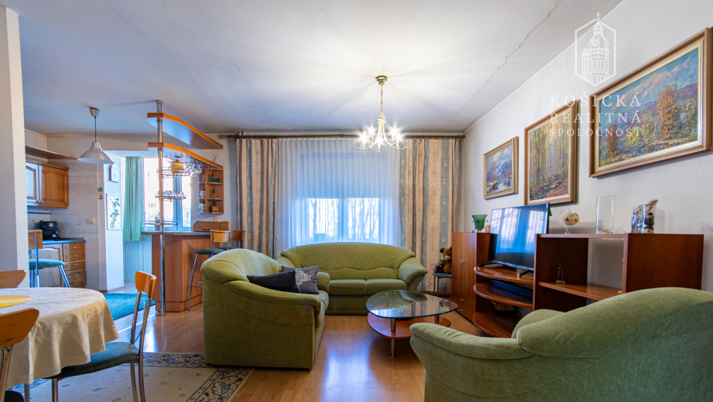 EXKLUZÍVNE | 4-izbový byt s 3 lodžiami | 102 m² | Košice – Staré Mesto