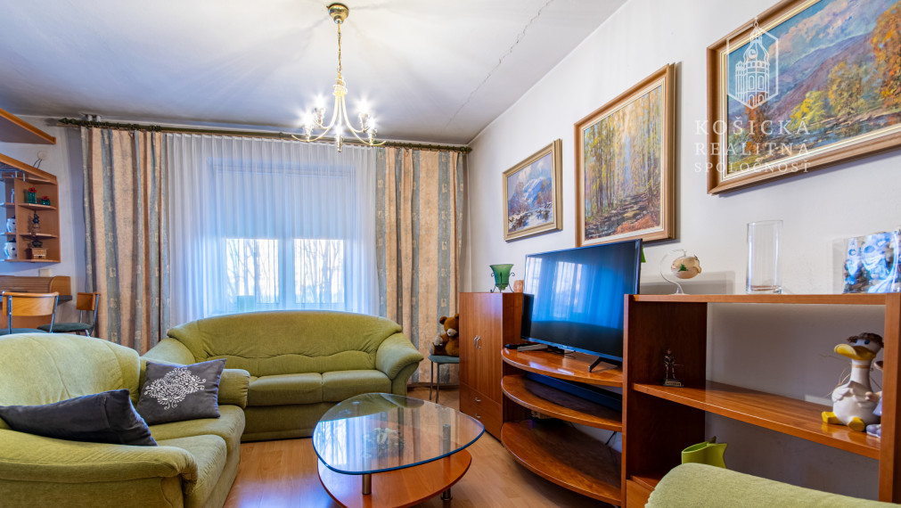 EXKLUZÍVNE | 4-izbový byt s 3 lodžiami | 102 m² | Košice – Staré Mesto