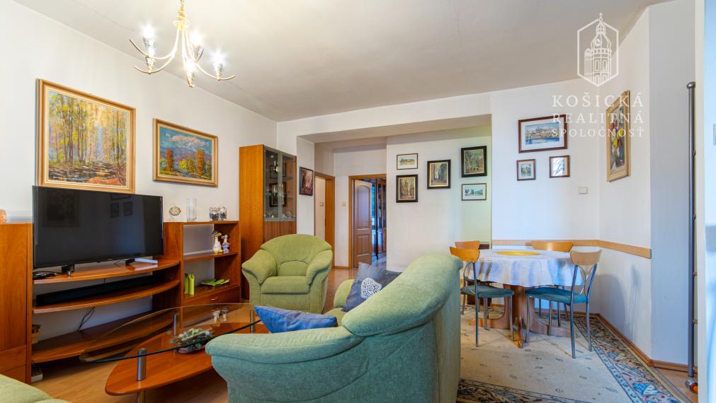 EXKLUZÍVNE | 4-izbový byt s 3 lodžiami | 102 m² | Košice – Staré Mesto