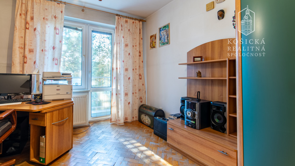 EXKLUZÍVNE | 4-izbový byt s 3 lodžiami | 102 m² | Košice – Staré Mesto