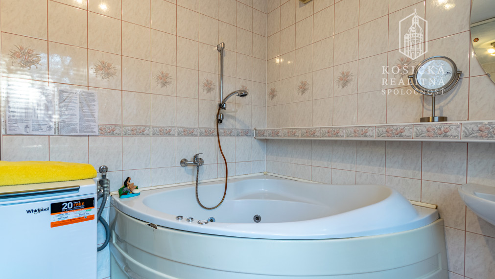 EXKLUZÍVNE | 4-izbový byt s 3 lodžiami | 102 m² | Košice – Staré Mesto