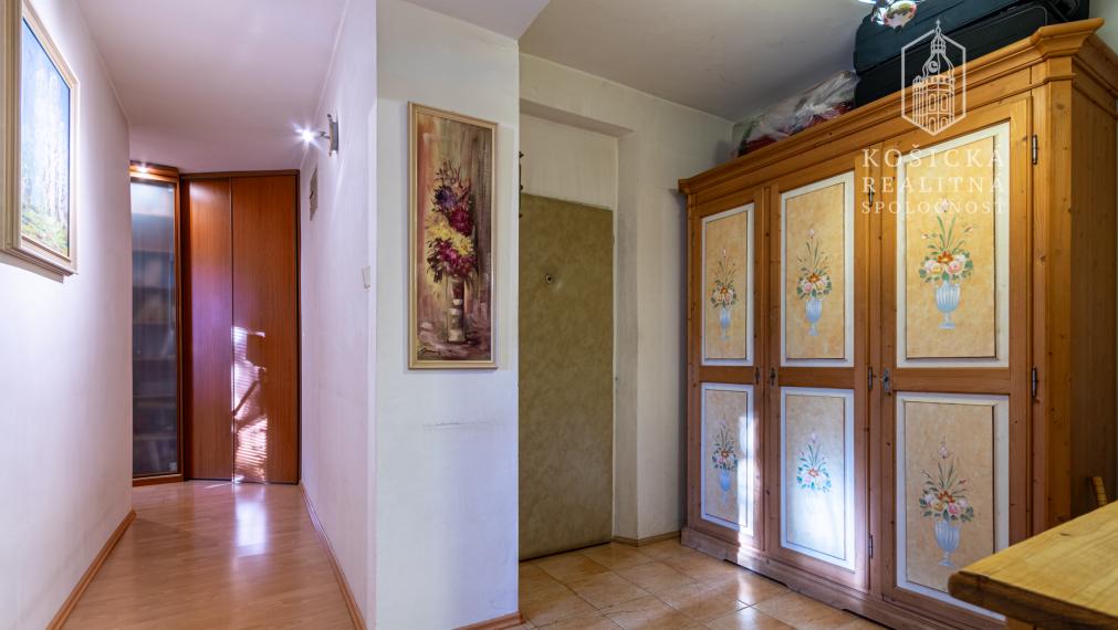 EXKLUZÍVNE | 4-izbový byt s 3 lodžiami | 102 m² | Košice – Staré Mesto