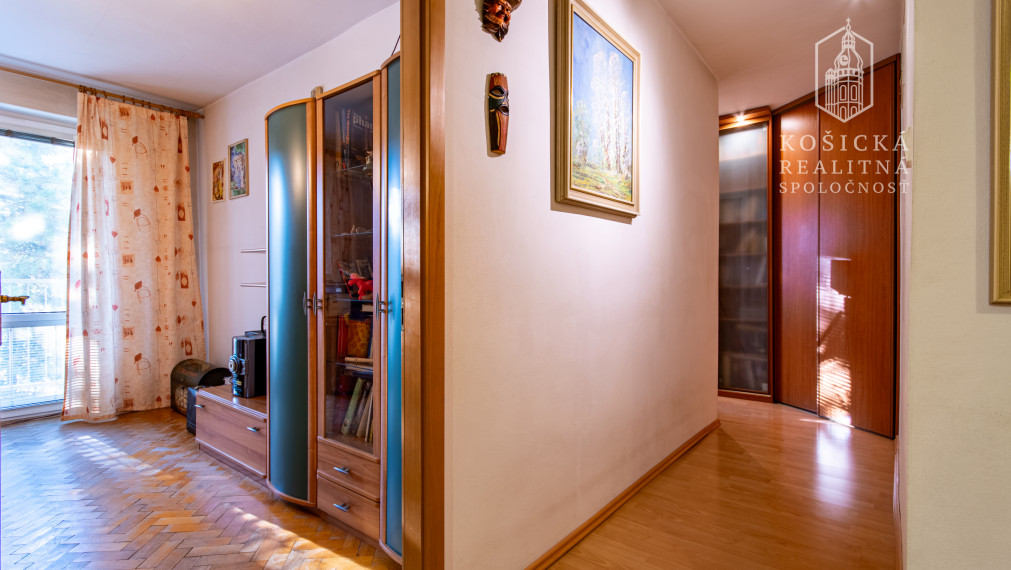 EXKLUZÍVNE | 4-izbový byt s 3 lodžiami | 102 m² | Košice – Staré Mesto