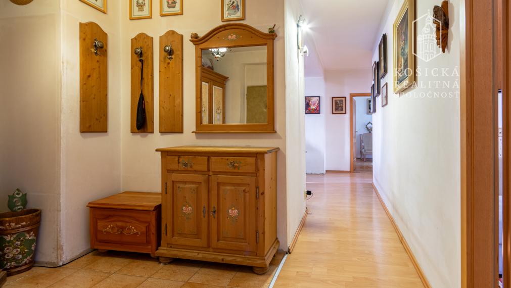 EXKLUZÍVNE | 4-izbový byt s 3 lodžiami | 102 m² | Košice – Staré Mesto