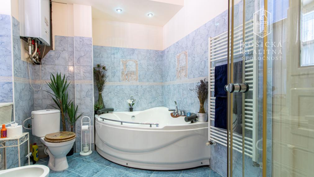 3 izbový tehlový byt Jesenského Košice Staré mesto