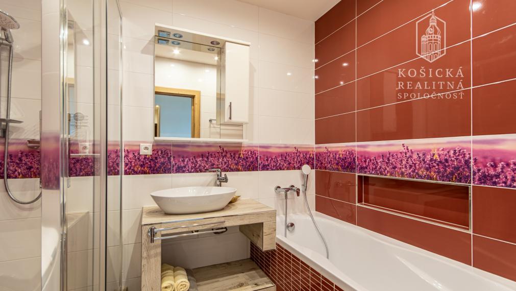 Na predaj: Priestranný 3-izbový byt (pôvodne 4-izbový) – Košice, Sídlisko Ťahanovce, Pekinská ulica